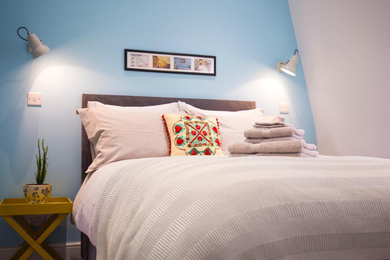 Pensiune Luxury Bed Just Off The Canal *
